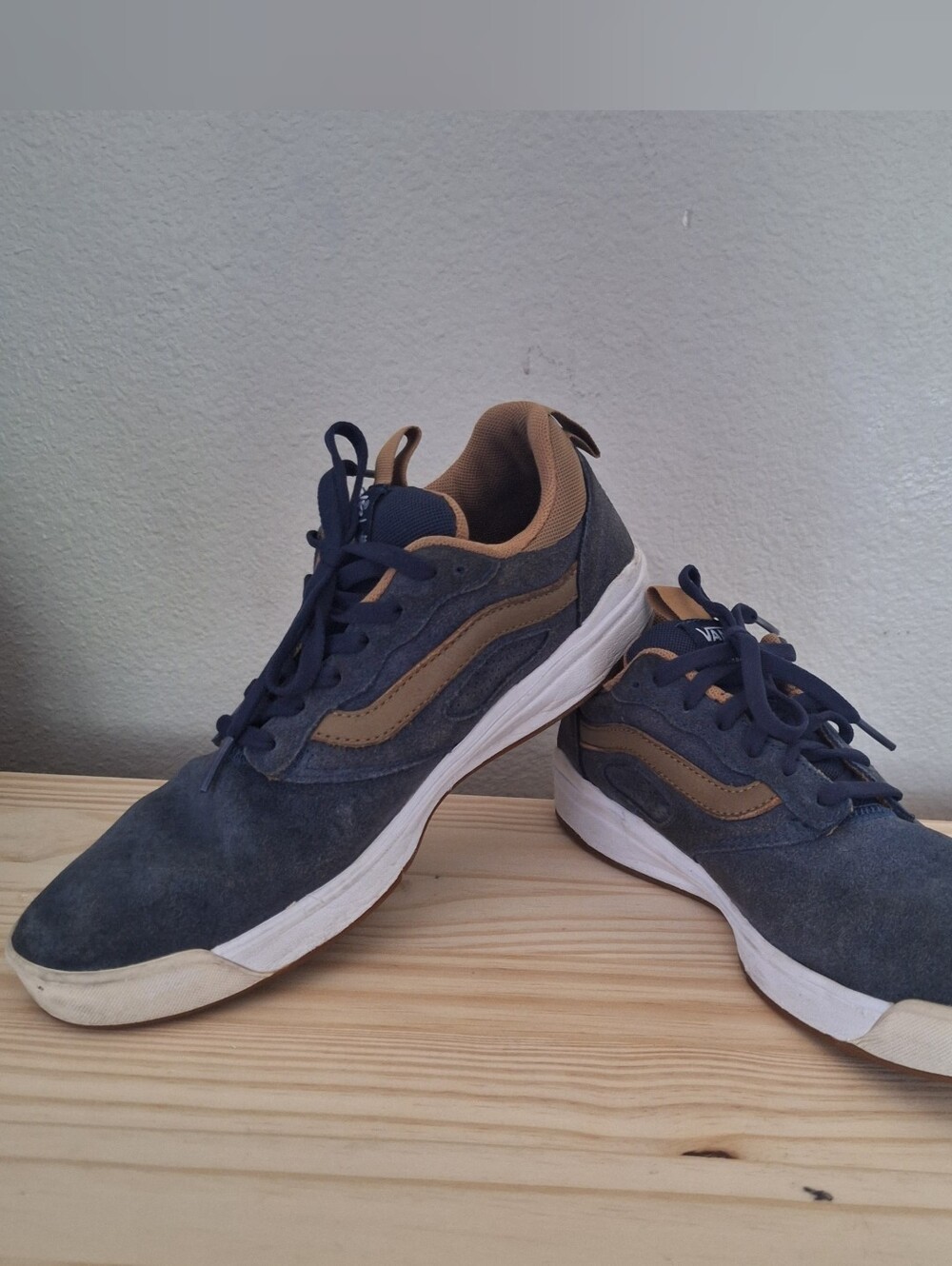 Vans Ultrarange Pro Dress Blue and Medal Bronze Suede Skate Mens Shoes Size 9